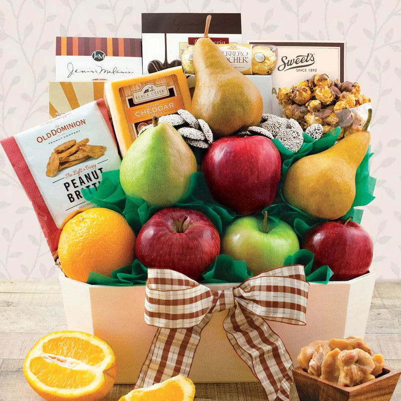 Regalo Basket ng Prutas at Meryenda