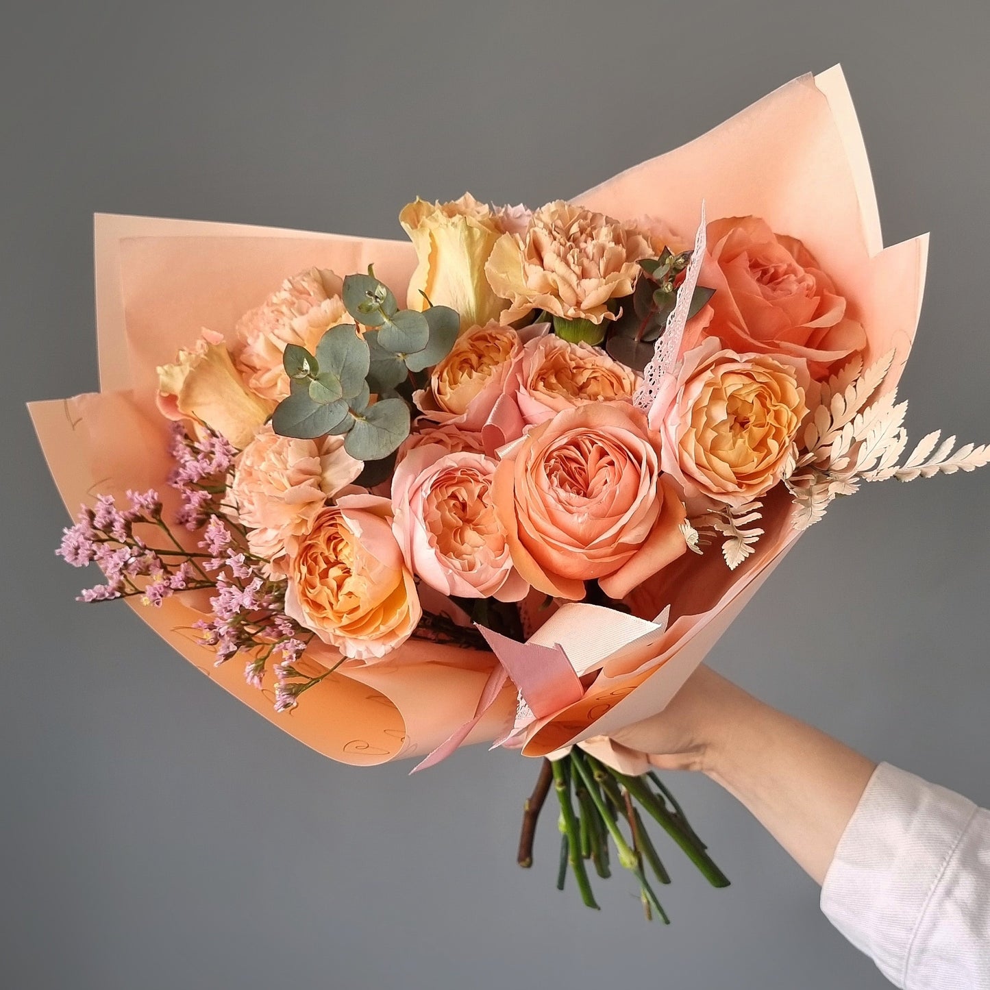 Mixed peach and yellow bouquet