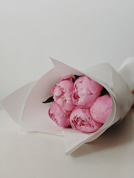 Flower Petals - Fresh Rose Petals – Pookadai Florist Toronto